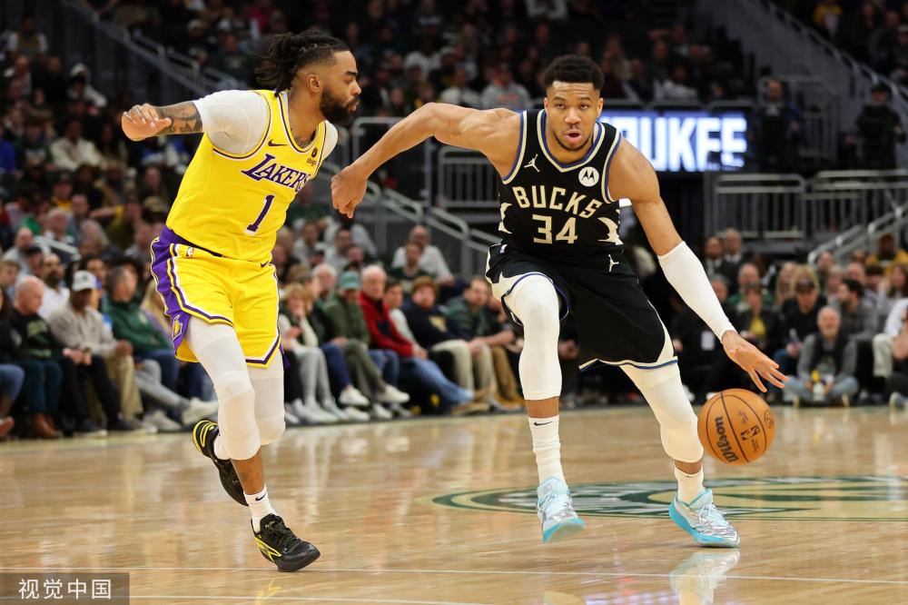 着看台上的 着看台上的